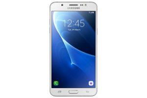 Samsung Galaxy J7 2016 en México con Telcel J710MN pantalla HD